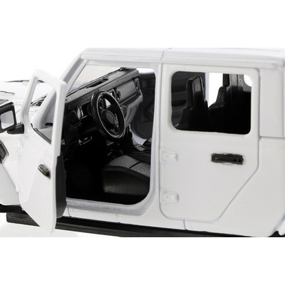 8" White 2021 Jeep® Gladiator Rubicon Pickup Truck